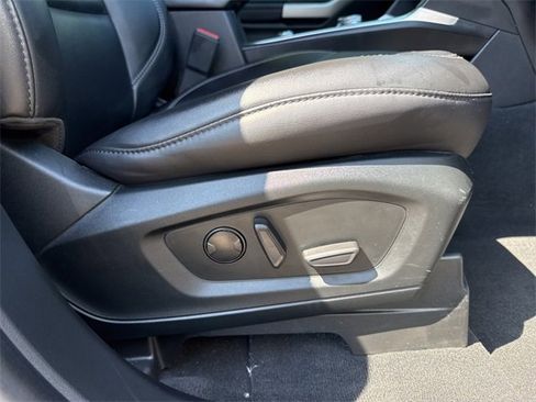 Used 2022 Ford Explorer XLT w/ Equipment Group 202A image 34