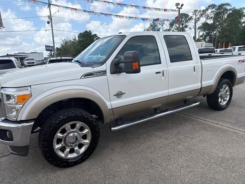 Used 2012 Ford F250 Lariat w/ Lariat Ultimate Pkg image 3