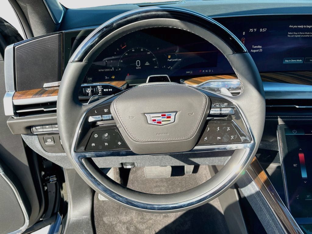 New 2026 Cadillac Escalade Platinum Sport w/ LPO, ONYX Package AWD/4WD image 17