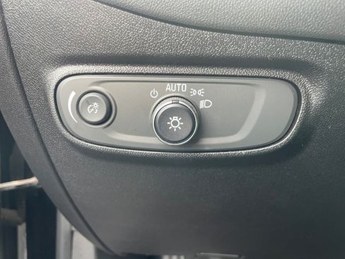 Used 2019 Chevrolet Equinox LT AWD/4WD image 20