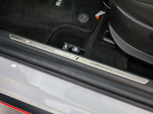 Used 2025 Hyundai Elantra N image 17