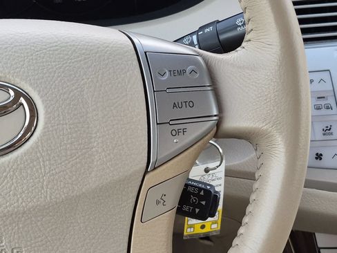 Used 2008 Toyota Avalon XLS FWD image 26