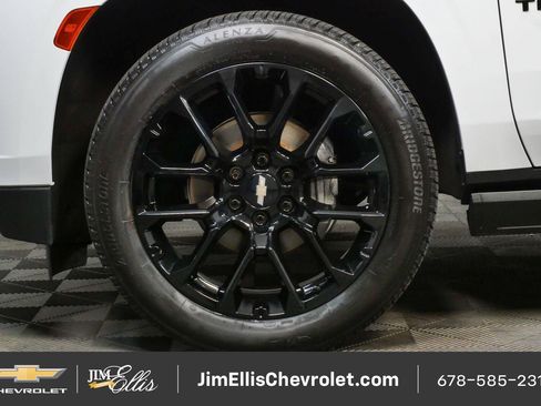 Certified 2023 Chevrolet Tahoe Premier w/ Premium Package 2 AWD/4WD image 34