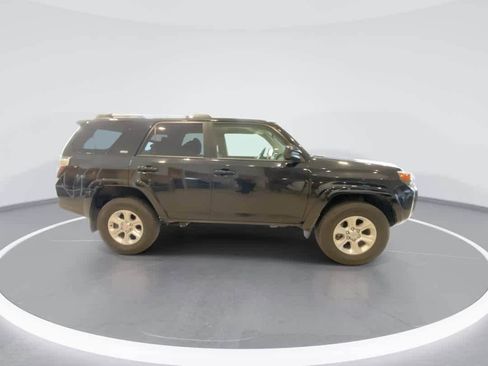 Used 2024 Toyota 4Runner SR5 AWD/4WD image 8