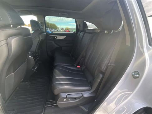Used 2024 Acura MDX SH-AWD image 27