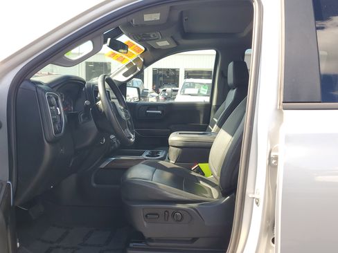 Used 2021 Chevrolet Silverado 1500 LT Trail Boss w/ Convenience Package II image 21