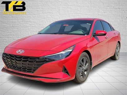 Used 2023 Hyundai Elantra SEL w/ Cargo Package