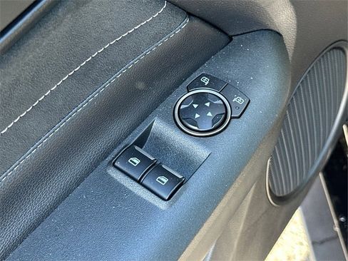 Used 2016 Ford Mustang Shelby GT350 w/ Technology Package image 24