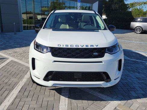 New 2025 Land Rover Discovery Sport S image 8