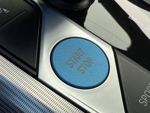 Used 2023 BMW i4 eDrive35 image 24