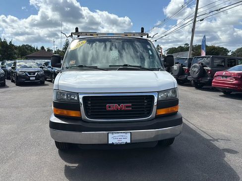 Used 2016 GMC Savana 2500 image 2