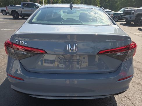 Used 2024 Honda Civic EX image 5