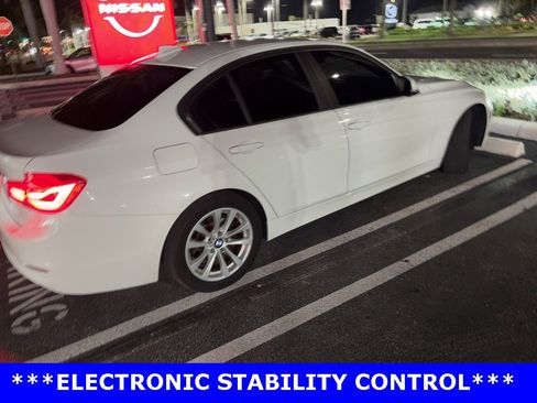 Used 2018 BMW 320i Sedan image 2