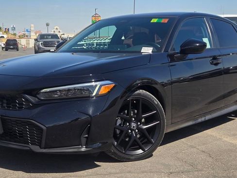 Used 2025 Honda Civic Sport image 9