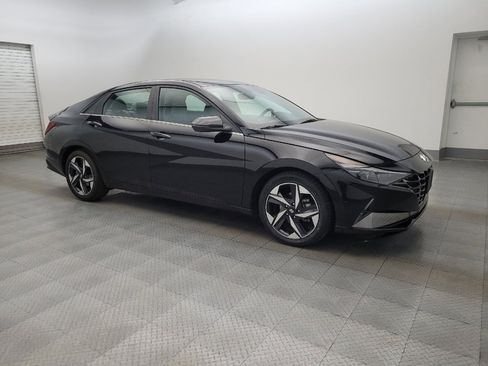 Used 2023 Hyundai Elantra Limited image 11