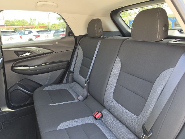 Used 2025 Chevrolet TrailBlazer LT FWD image 19