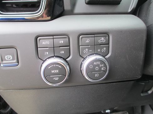 New 2026 GMC Sierra 2500 AT4X AWD/4WD image 18