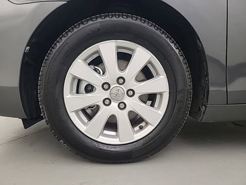 Used 2009 Toyota Camry XLE image 10