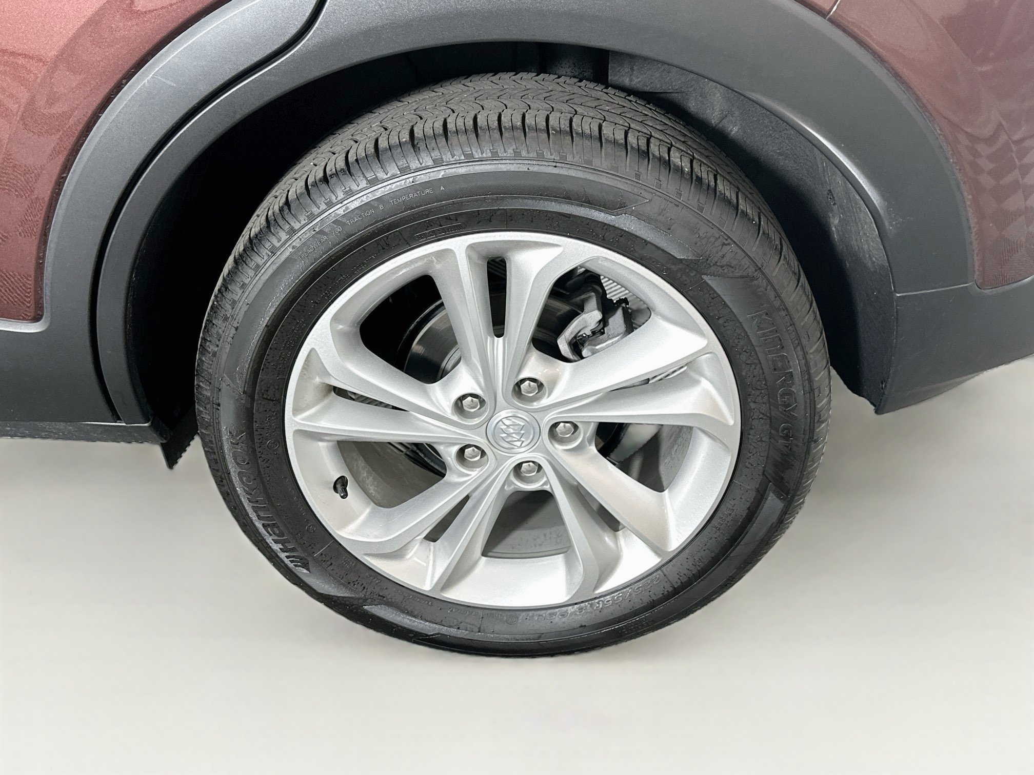 Used 2023 Buick Encore GX Preferred w/ Cold Weather Comfort Package FWD image 11