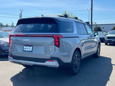 New 2026 Kia Carnival EX FWD image 7