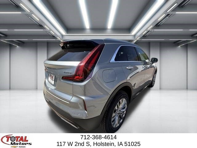 Used 2025 Cadillac XT4 Premium Luxury AWD/4WD image 8