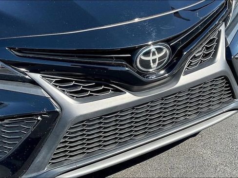 Used 2023 Toyota Camry SE image 30