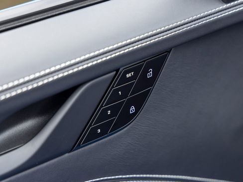 Certified 2024 Porsche 911 Carrera GTS image 28