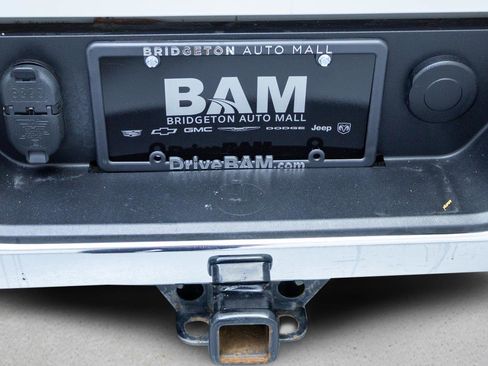 Used 2022 GMC Sierra 1500 SLT w/ SLT Premium Package AWD/4WD image 32
