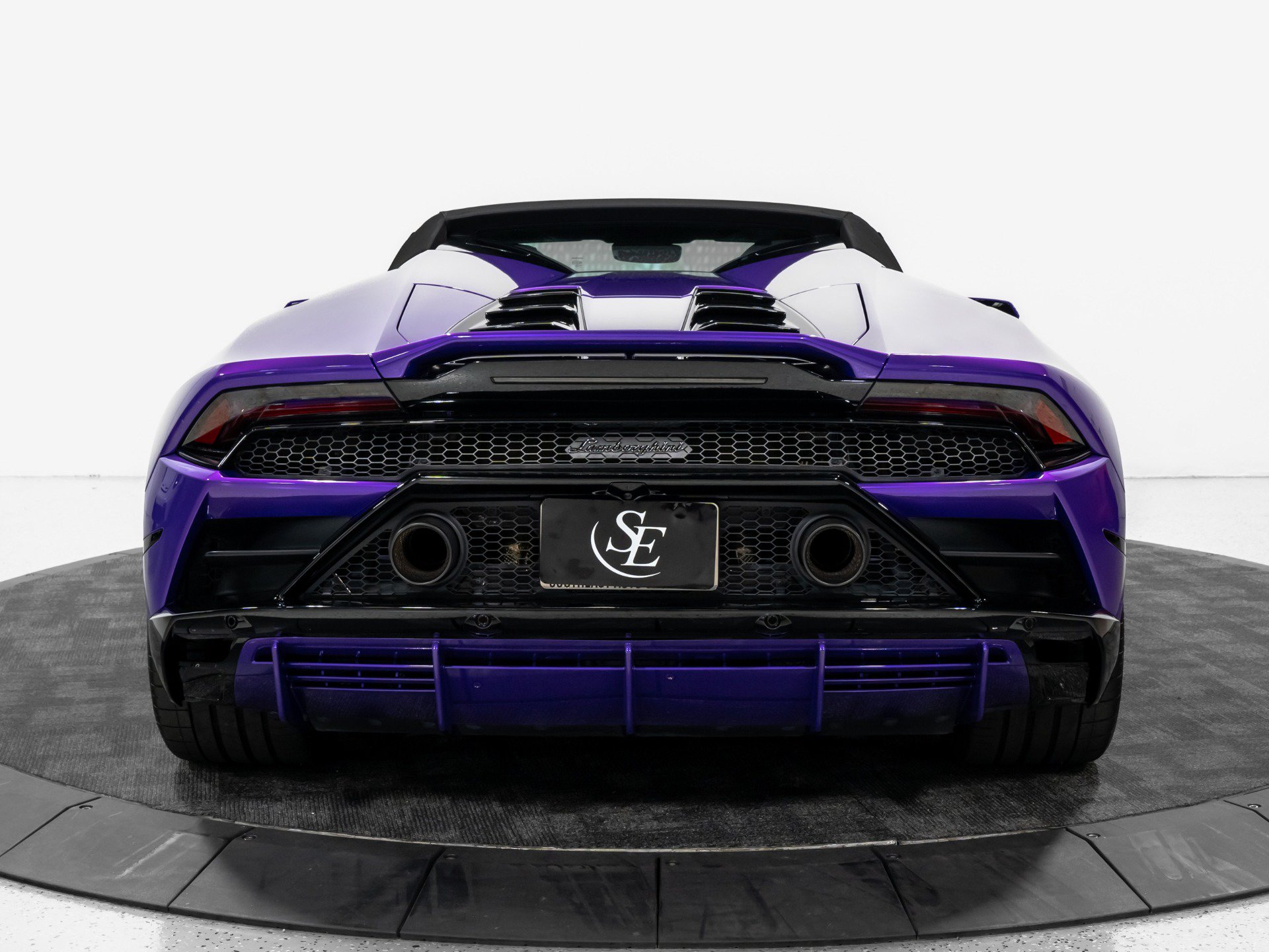 Used 2020 Lamborghini Huracan EVO AWD/4WD image 19
