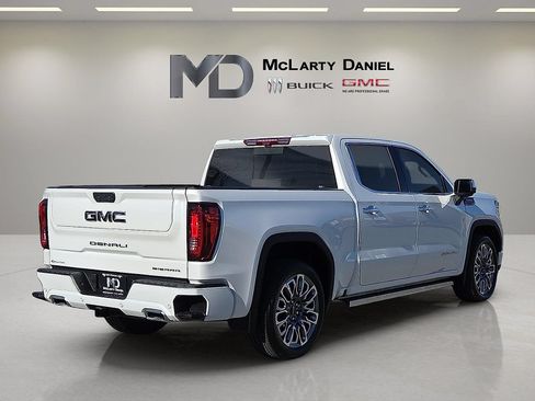 Certified 2024 GMC Sierra 1500 Denali Ultimate AWD/4WD image 5