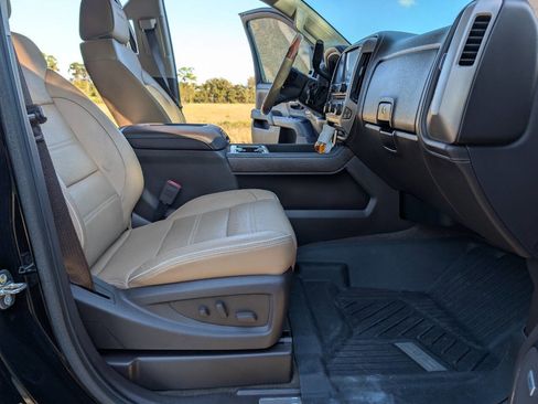 Used 2017 GMC Sierra 2500 Denali w/ Duramax Plus Package image 23