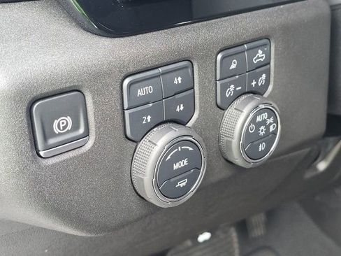 Used 2025 Chevrolet Silverado 3500 High Country w/ High Country Premium Package AWD/4WD image 28