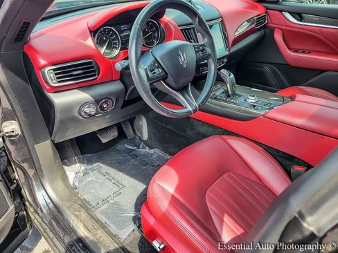 Used 2022 Maserati Levante Modena image 10