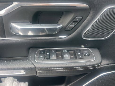 Used 2023 RAM 1500 Laramie image 9