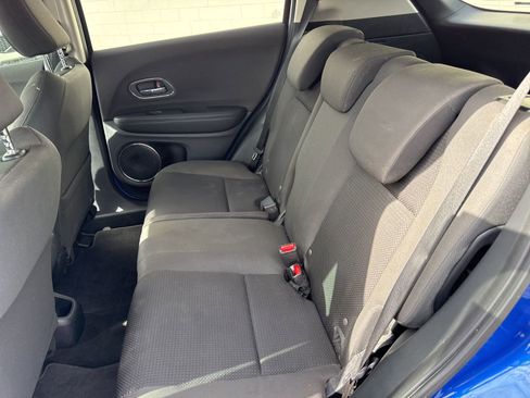 Used 2021 Honda HR-V EX image 12