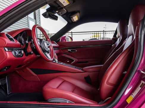 Certified 2024 Porsche 718 Cayman S RWD image 26