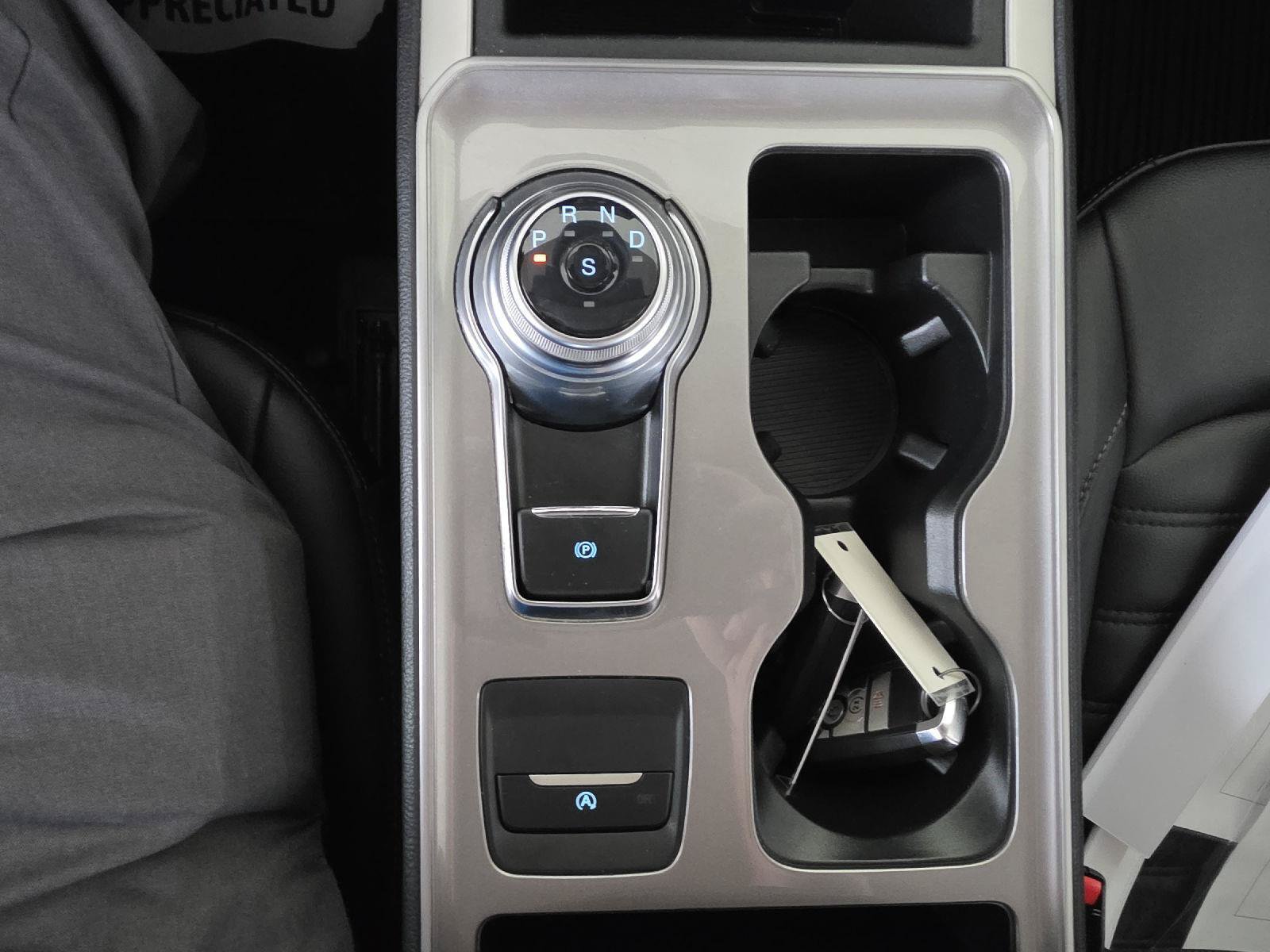 Used 2023 Ford Edge SEL AWD/4WD image 13