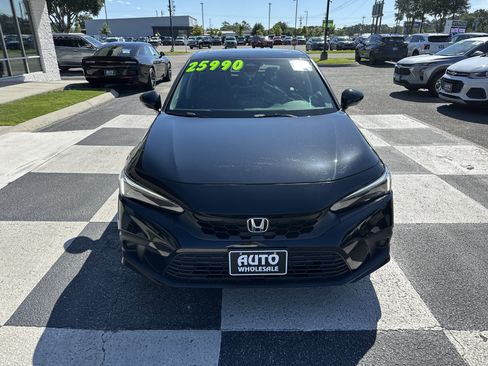 Used 2024 Honda Civic EX-L image 2