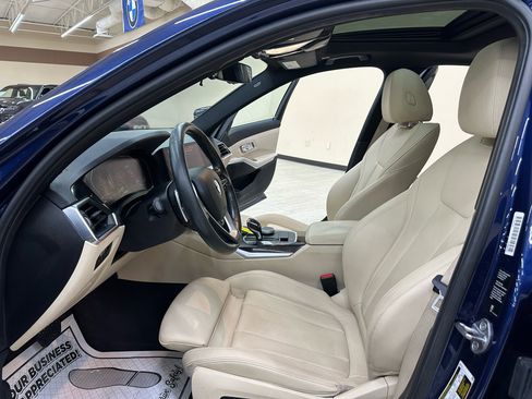 Used 2019 BMW 330i xDrive Sedan w/ Driving Assistance Package image 20
