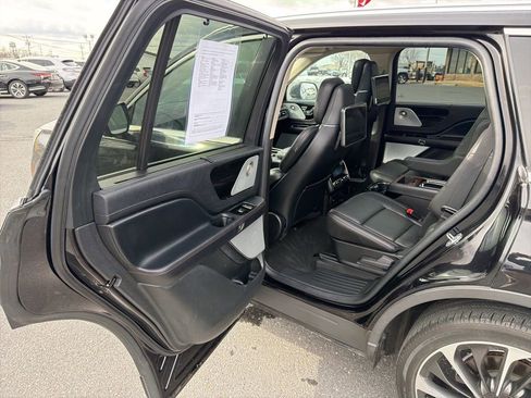 Certified 2023 Lincoln Aviator Reserve w/ Equipment Group 201A image 15