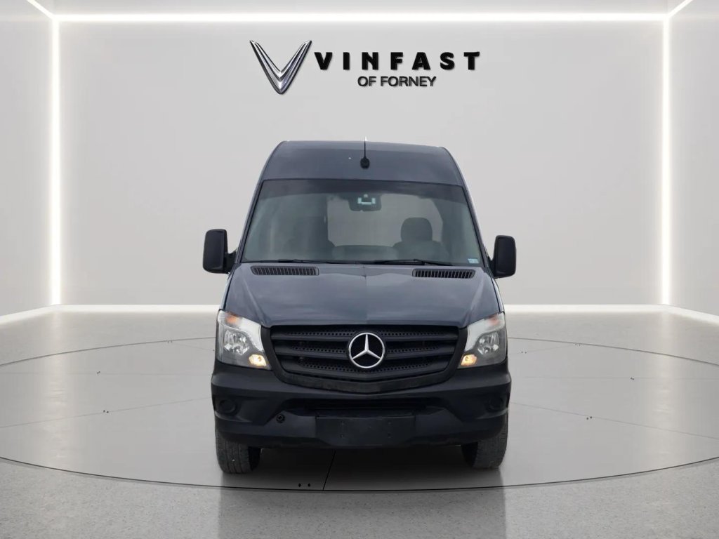 Used 2018 Mercedes-Benz Sprinter 2500 image 2