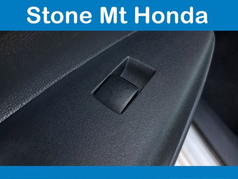 Used 2022 Toyota Corolla LE image 13