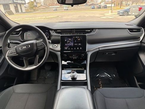 Used 2024 Jeep Grand Cherokee L Laredo w/ Trailer Tow Package AWD/4WD image 16