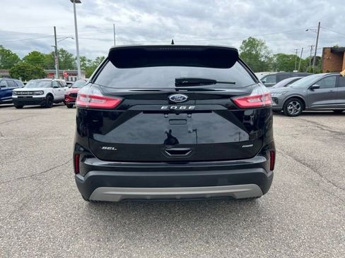 Certified 2024 Ford Edge SEL w/ Convenience Package AWD/4WD image 5
