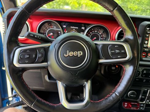 Used 2020 Jeep Gladiator Rubicon AWD/4WD image 24