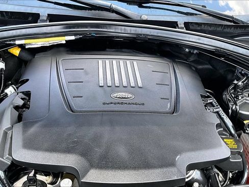 Used 2018 Land Rover Range Rover Velar AWD/4WD image 31