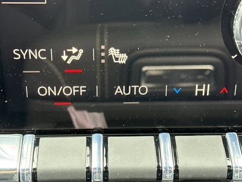 New 2026 GMC Yukon Elevation image 20