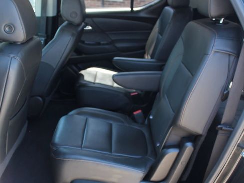 Used 2019 Chevrolet Traverse LT AWD/4WD image 16