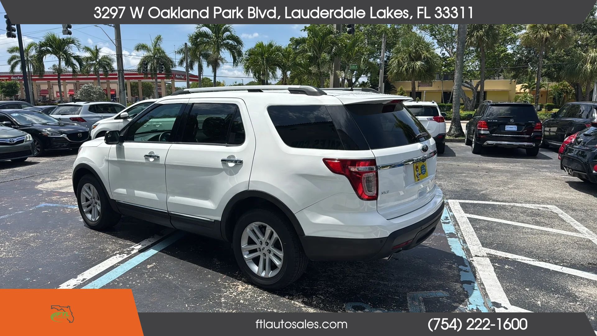 Used 2015 Ford Explorer XLT w/ Equipment Group 201B FWD image 8
