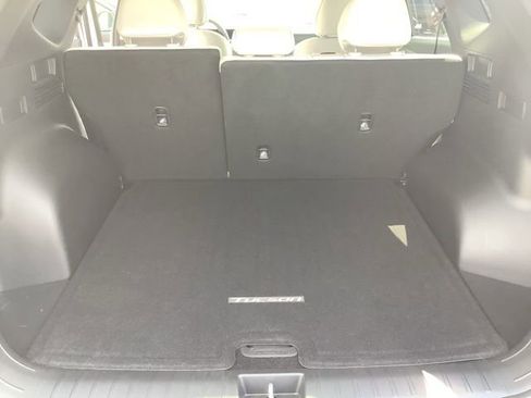 Certified 2025 Hyundai Tucson SEL image 12